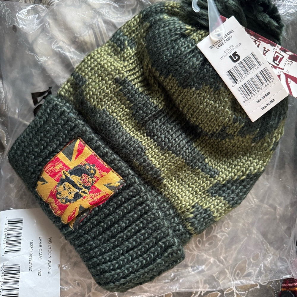 L.A.M.B. X Burton Women's Lydon Beanie - Picture 3 of 6